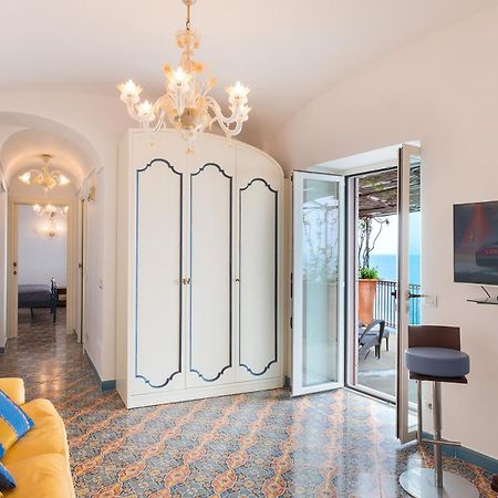 פורורה Villa Le Baste מראה חיצוני תמונה