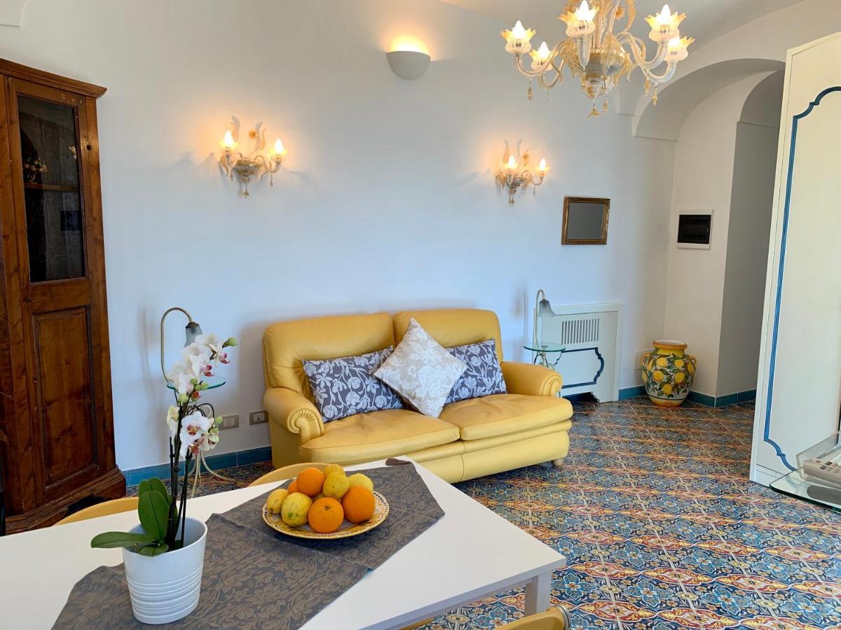 פורורה Villa Le Baste מראה חיצוני תמונה