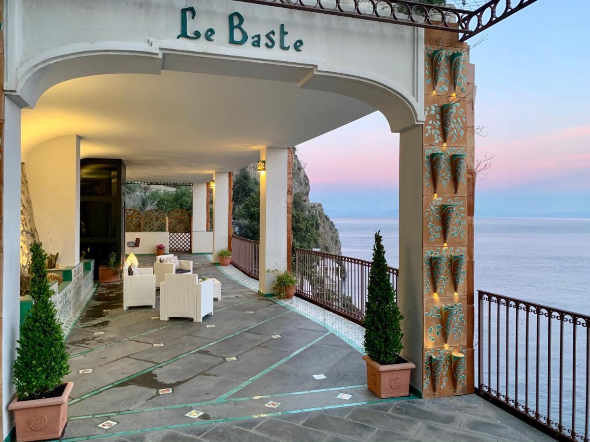 פורורה Villa Le Baste מראה חיצוני תמונה